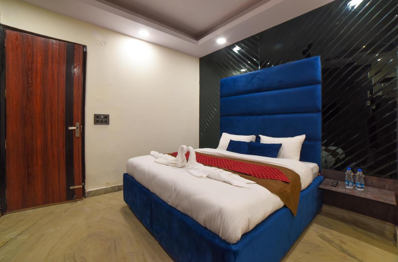 The Twenties Kamla Nagar Hotel Ню Делхи Екстериор снимка
